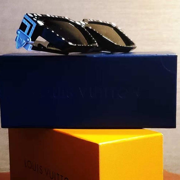 Louis Vuitton x Yayoi Kusama Millionaire Sunglasses Black White Polka Dots - Picture 6 of 10